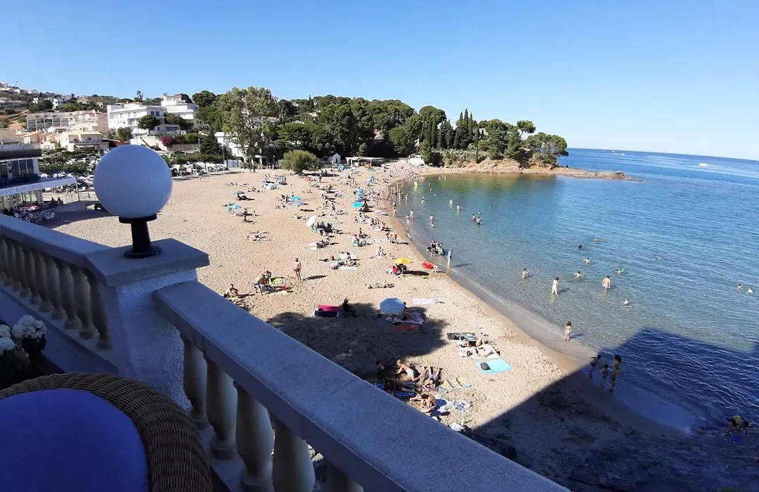 Hotel Grifeu y Restaurant - Costa Brava-1