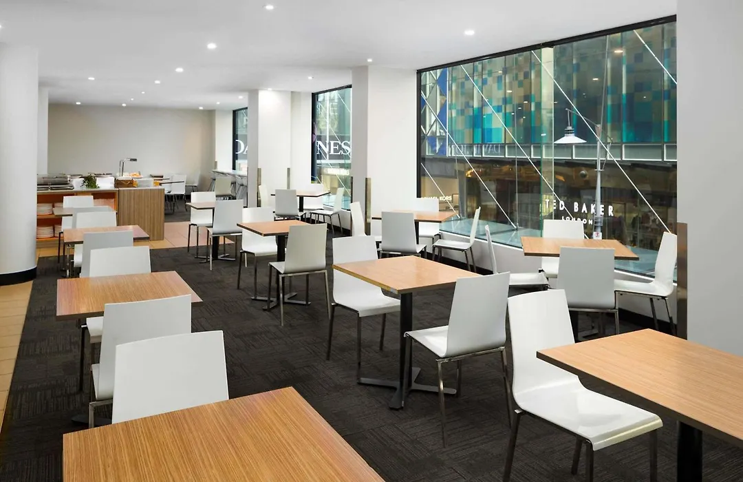 Mercure Melbourne City Centre-1