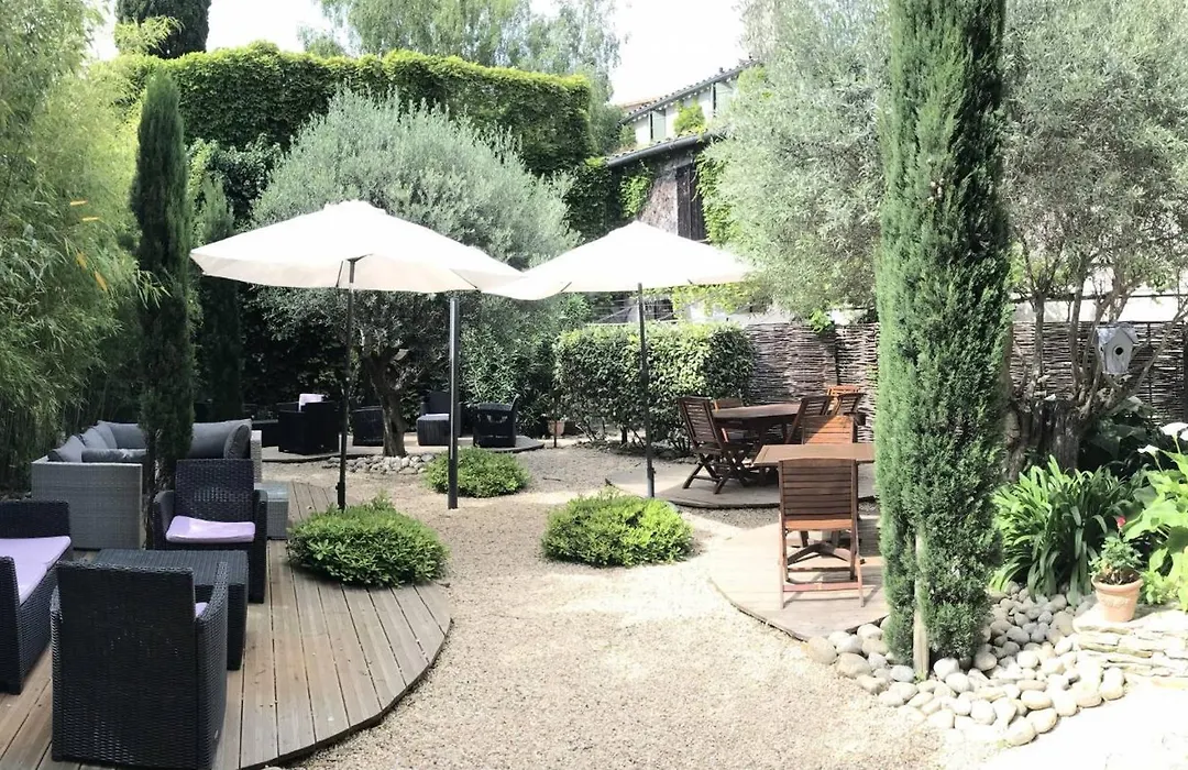Hotel Du Pont Vieux, Au Pied De La Cite Medievale-1