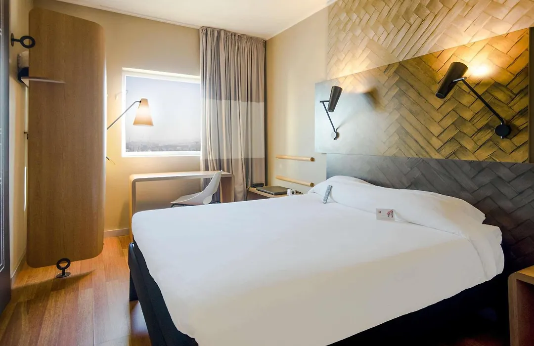 Ibis Casablanca City Center-1