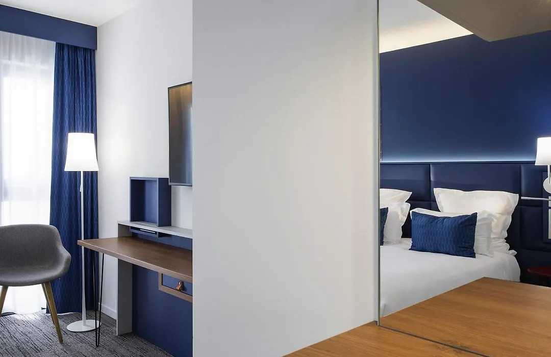 Hotel Mercure Toulon La Seyne-Sur-Mer-1