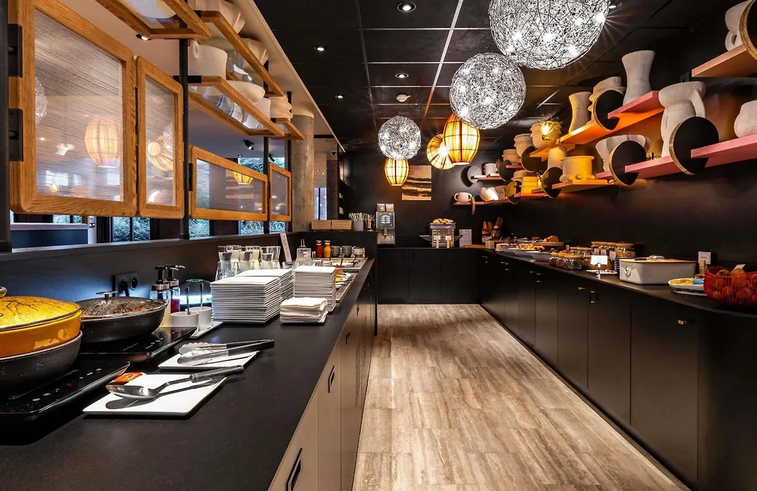 Novotel Suites Reims Centre-1