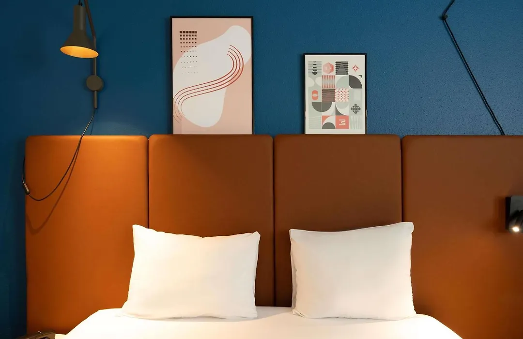 ibis Lausanne Centre-1