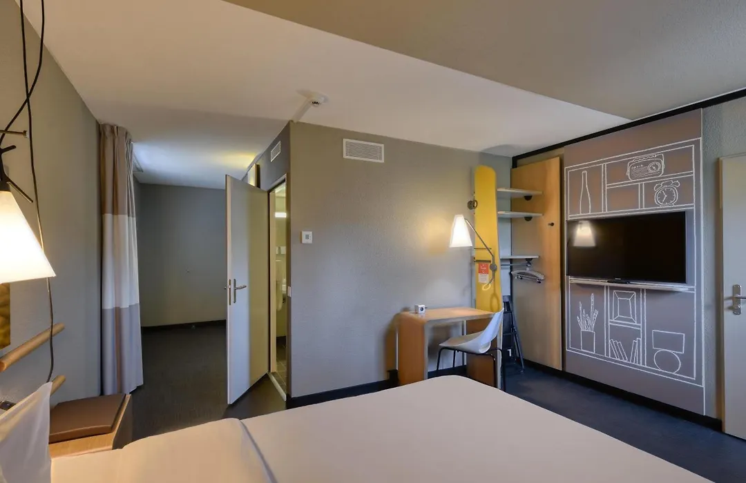 Ibis Zuerich City West-1