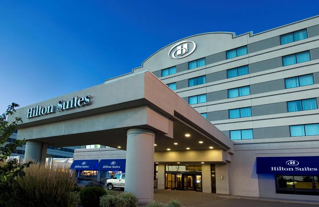 Hilton Winnipeg Airport Suites-1