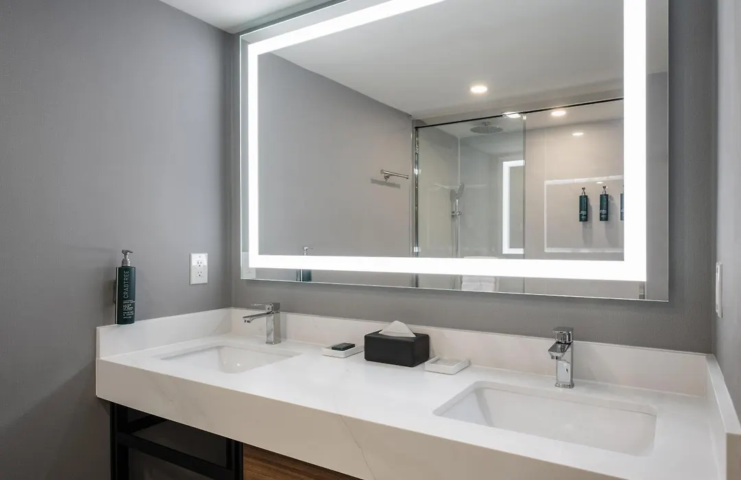 Hilton Winnipeg Airport Suites-1