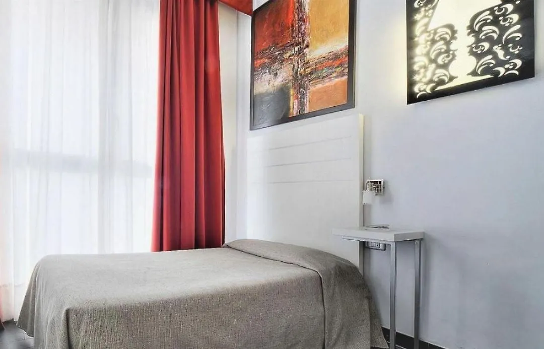 Hotel Aaron-1