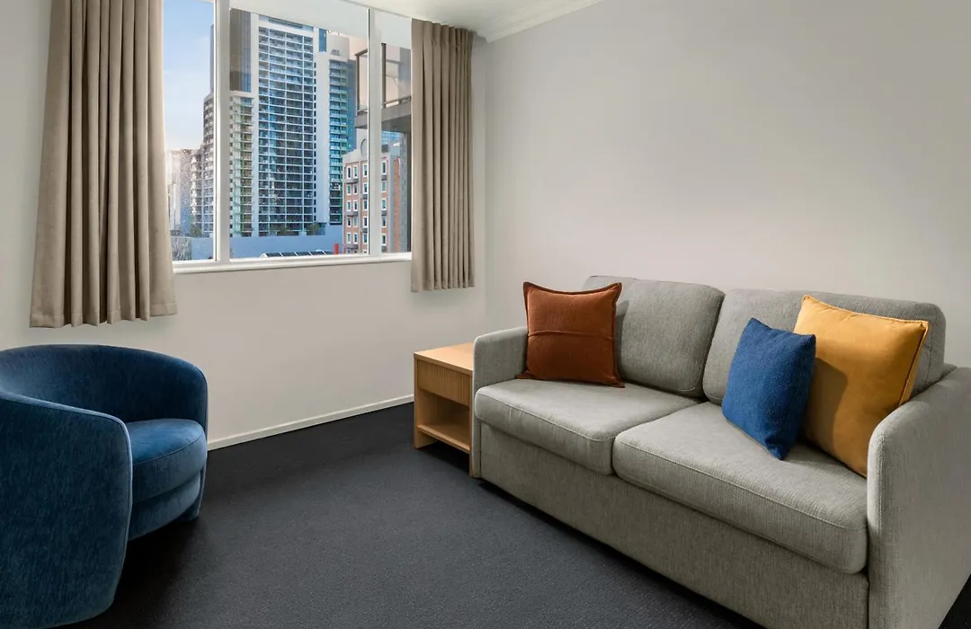 Oaks Perth Hotel-1