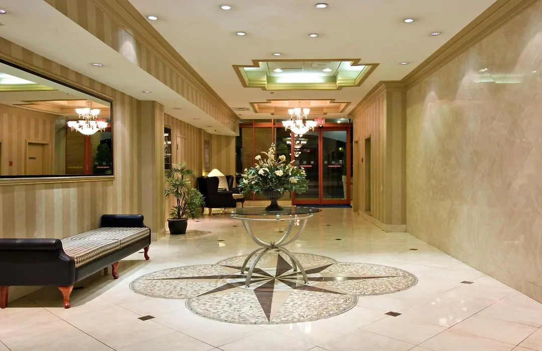 Holiday Inn Express Vancouver-Metrotown-1