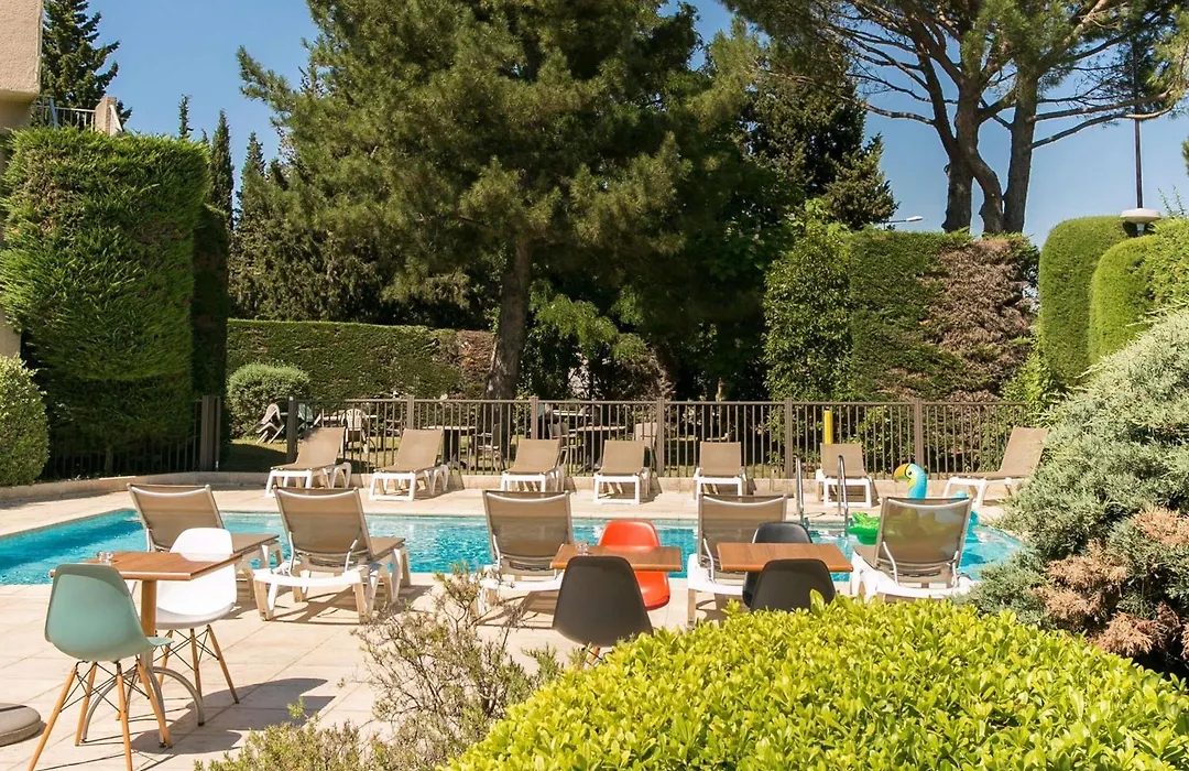 Ibis Avignon Sud-1