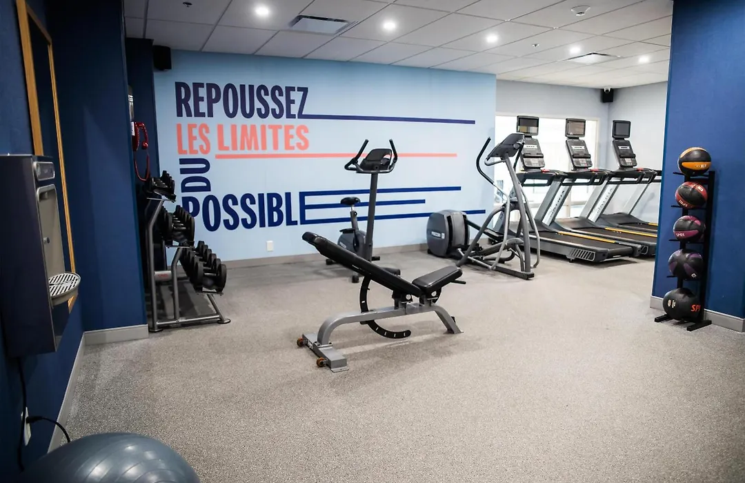 Hampton Inn & Suites Laval-1