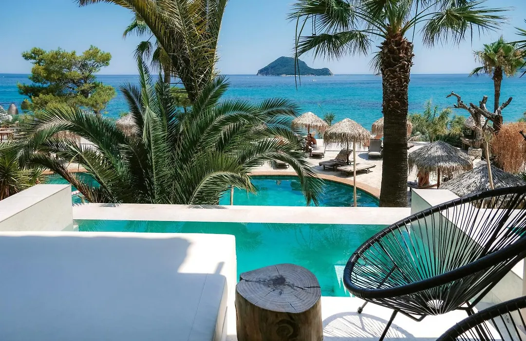 Gloria Maris Hotel Suites And Villas-1