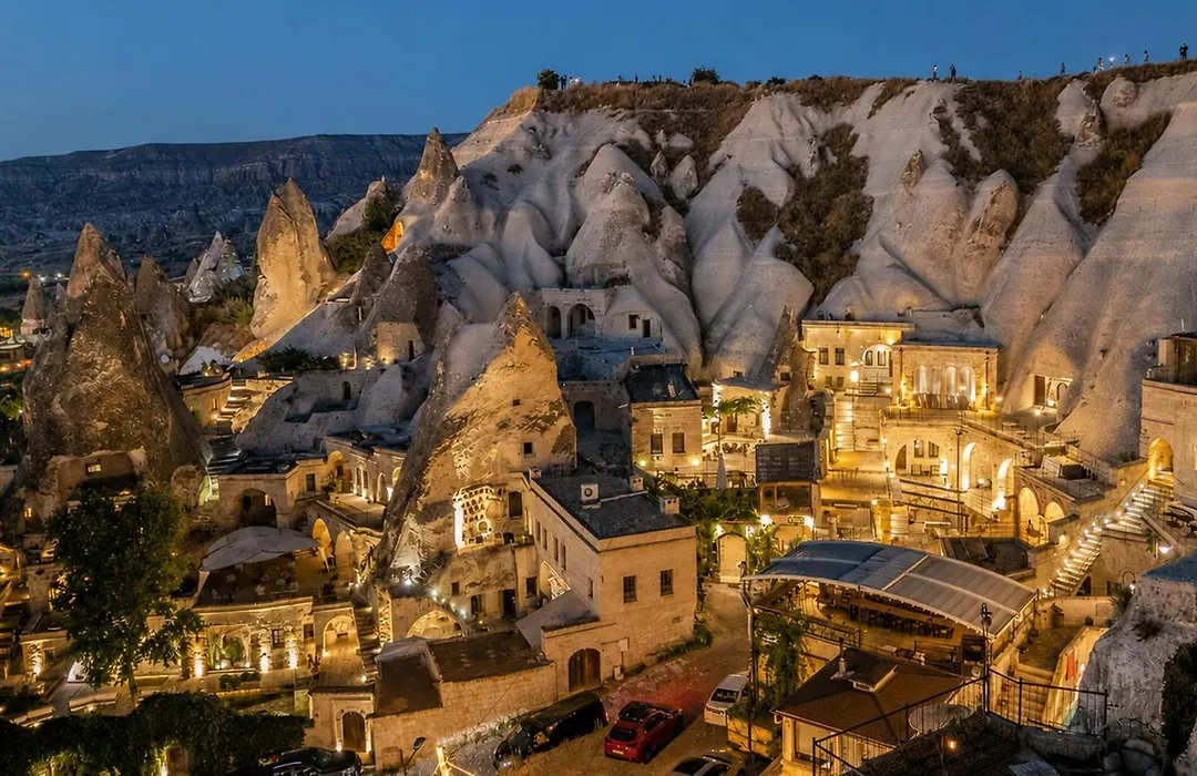 Elite Cave Suites-1