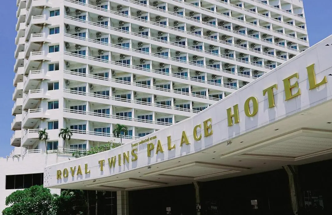 Royal Twins Palace Hotel-1