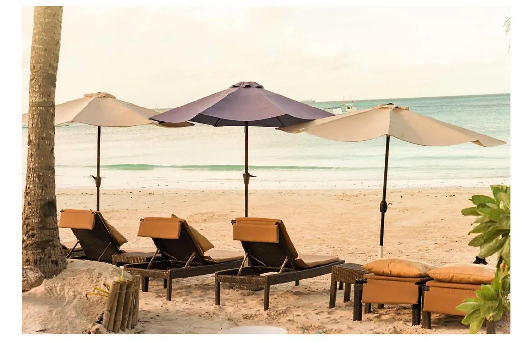 Microtel By Wyndham Boracay-1