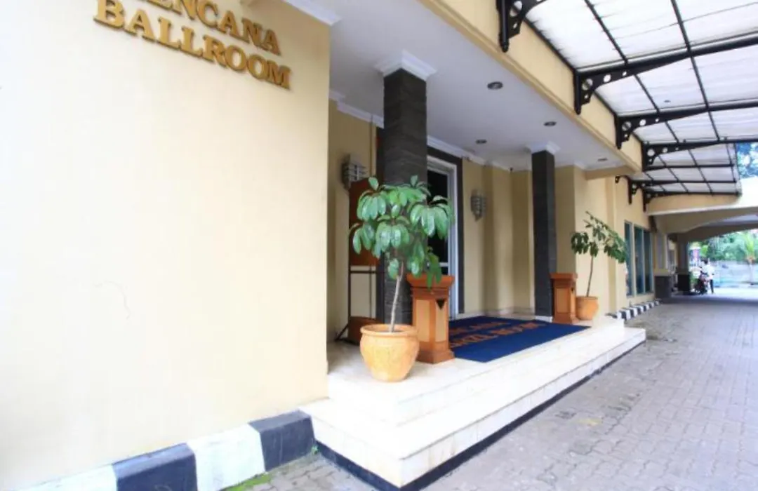 Puri Jaya Hotel-1