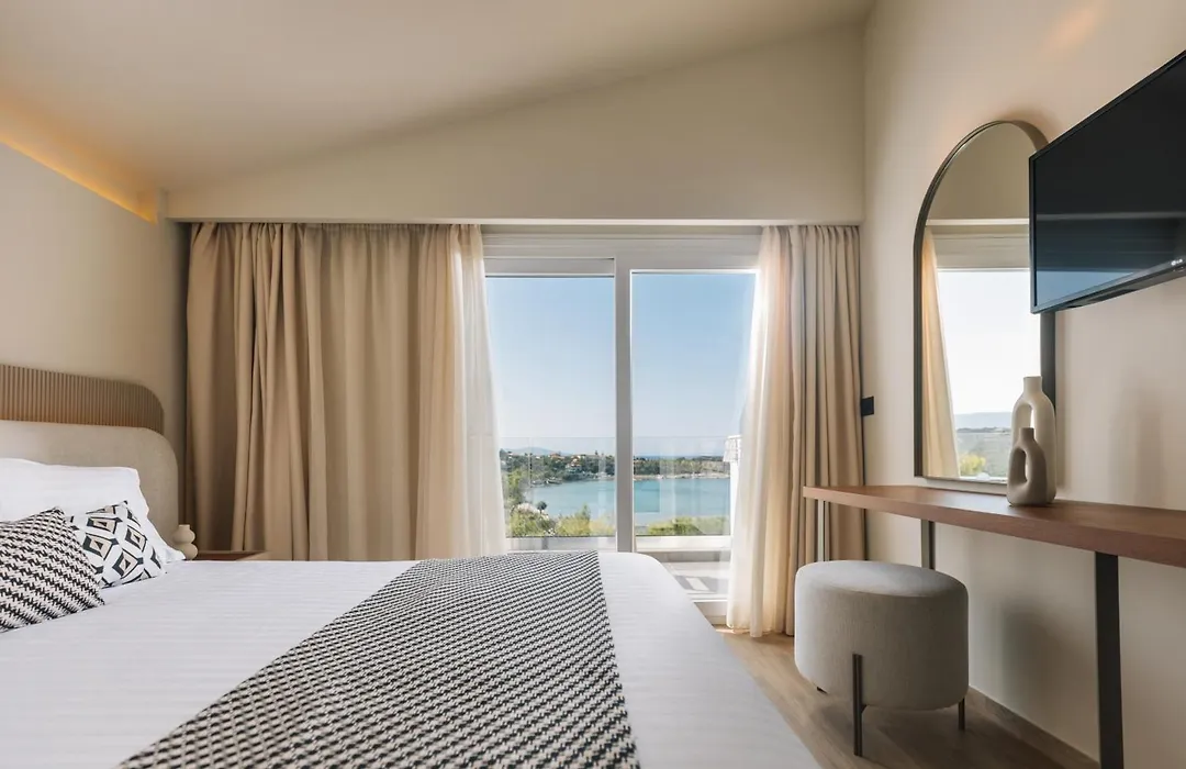 Alexandra Beach Resort & Spa-1