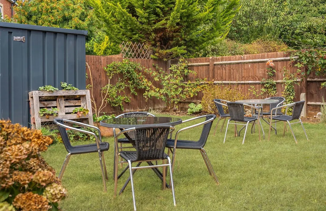 Fairlawns Guest House-1