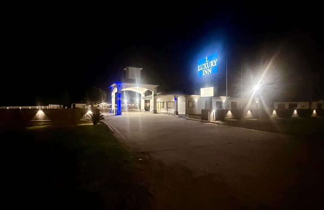 Luxury Inn Liberty-1