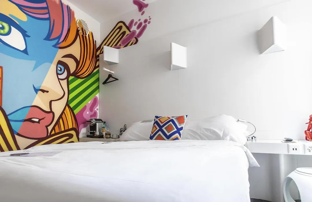 ibis Styles Lausanne Center MadHouse-1