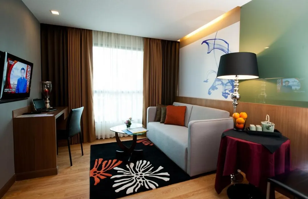 41 Suite Bangkok-1
