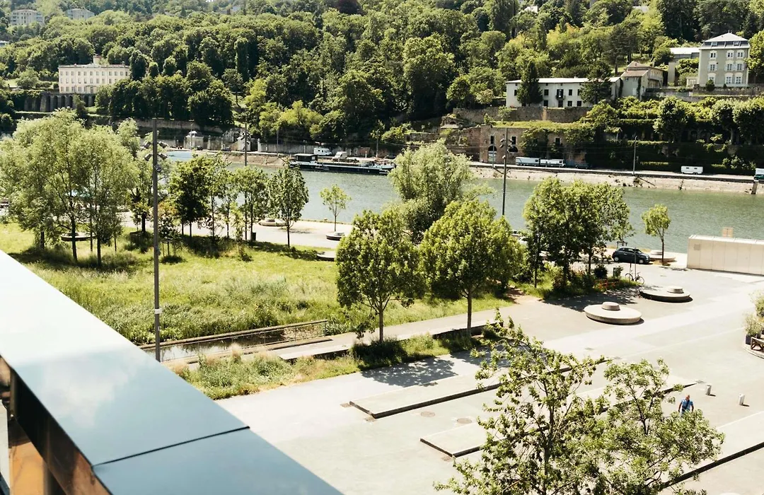 Novotel Lyon Centre-Confluence Bord De Saone-1