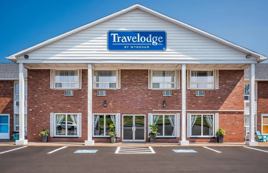 Travelodge By Wyndham Amherst-1