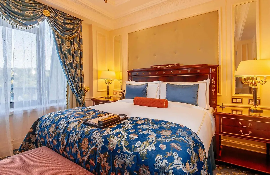 Fairmont Grand Hotel Kyiv-1