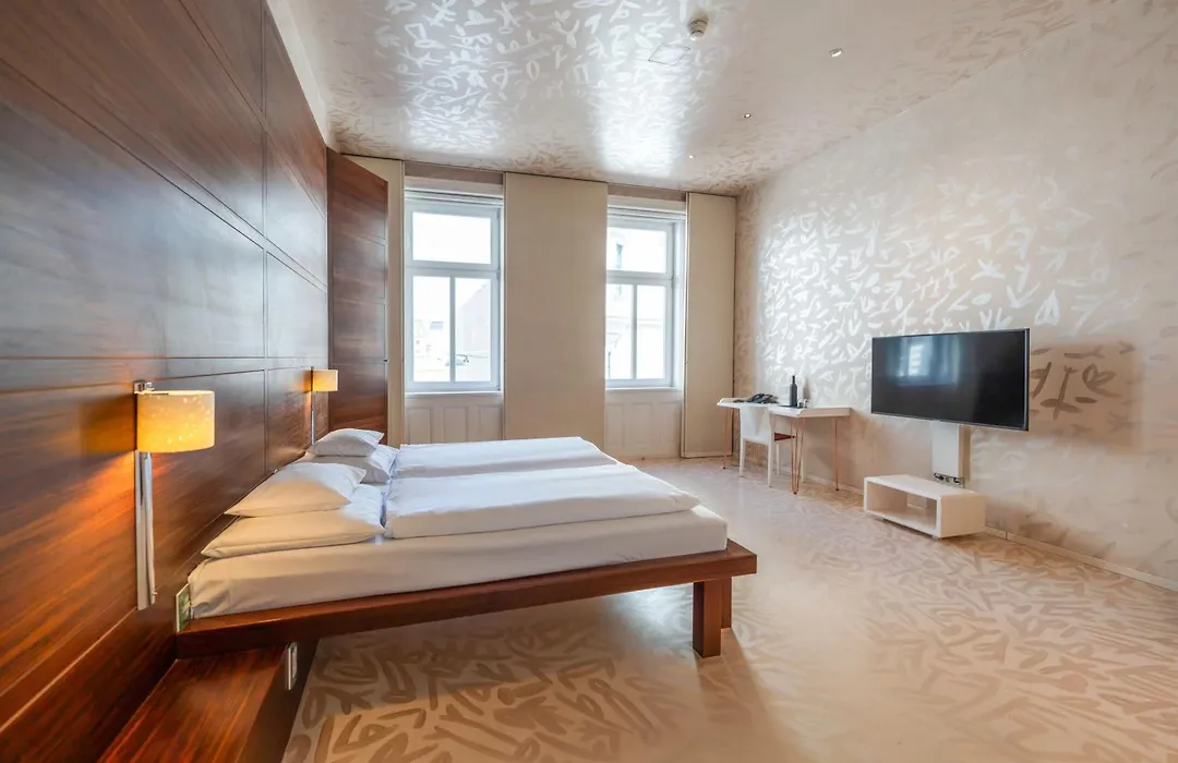 Hotel Rathaus - Wein & Design-1