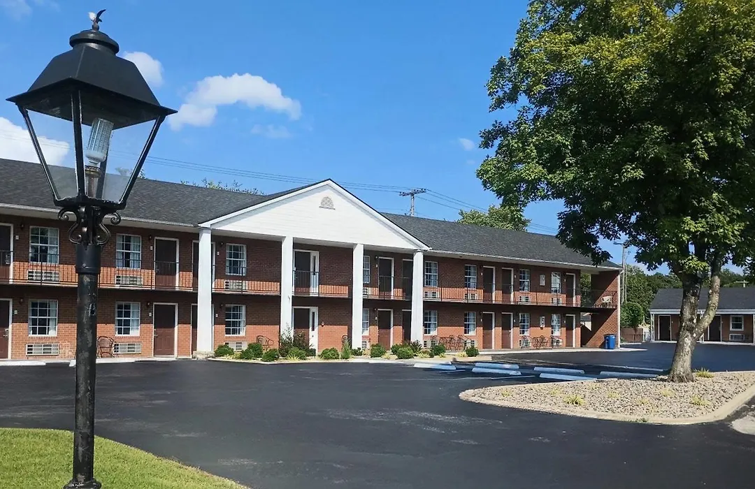 Bourbon Capital Inn-1