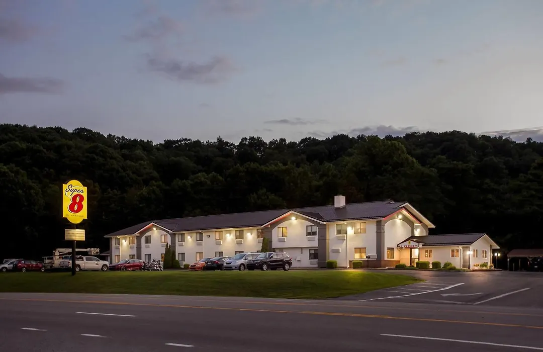 Super 8 By Wyndham Elkins-1