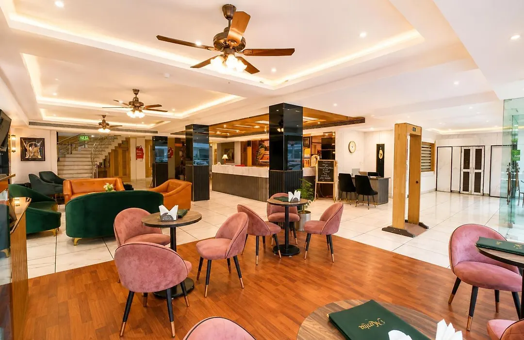 Hotel Krishna Deluxe-By Rcg Hotels Near New Delhi Train Station-1