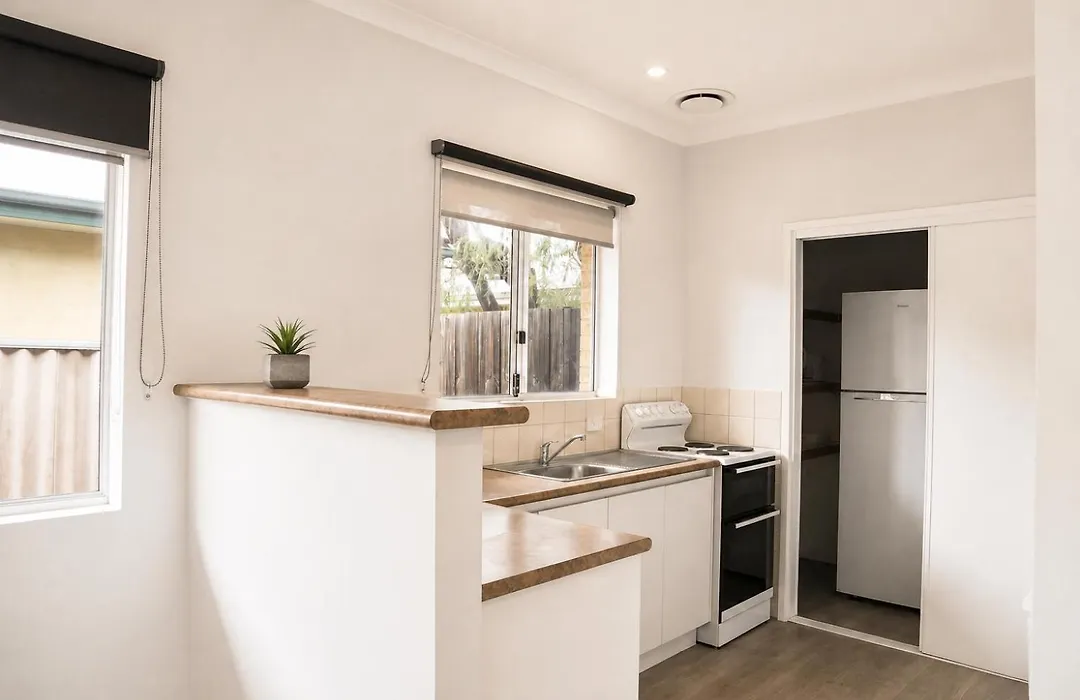 Busselton Gale Street Motel & Villas-1