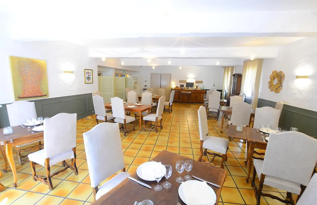 Logis Hotels - Hotel Restaurant Du Midi-1