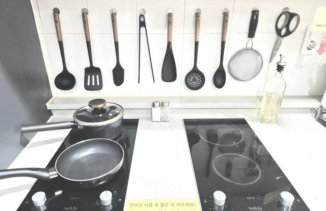 Hostel Tommy Jongno ---- Tax Return Authorized Shop-1