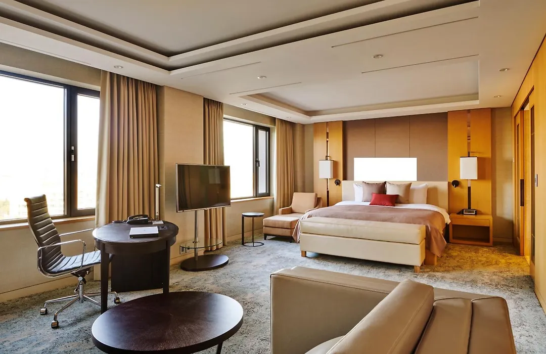 Hotel Hyundai By Lahan Ulsan-1
