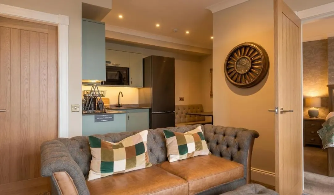 Redcliffe Hotel-1