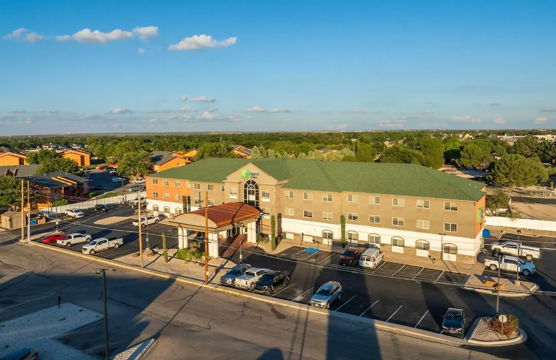 Holiday Inn Express Hotel & Suites Carlsbad By Ihg-1