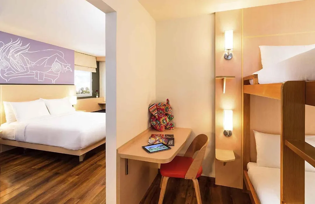 Ibis Vientiane Nam Phu-1