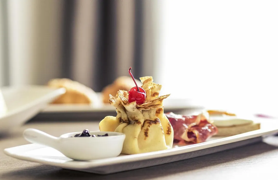 Mercure Bucharest City Center-1