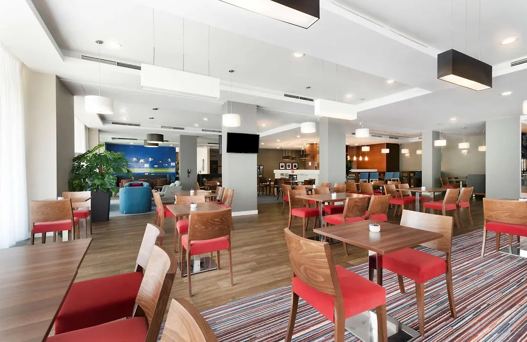 Hampton By Hilton Krakow-1