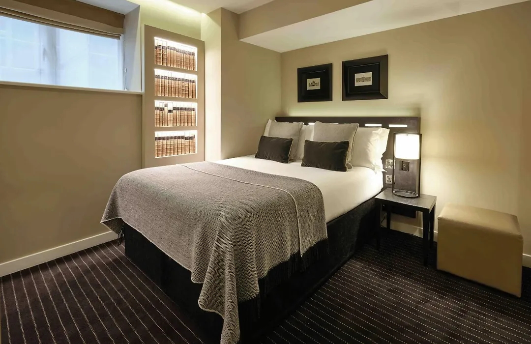 The Resident Victoria-1