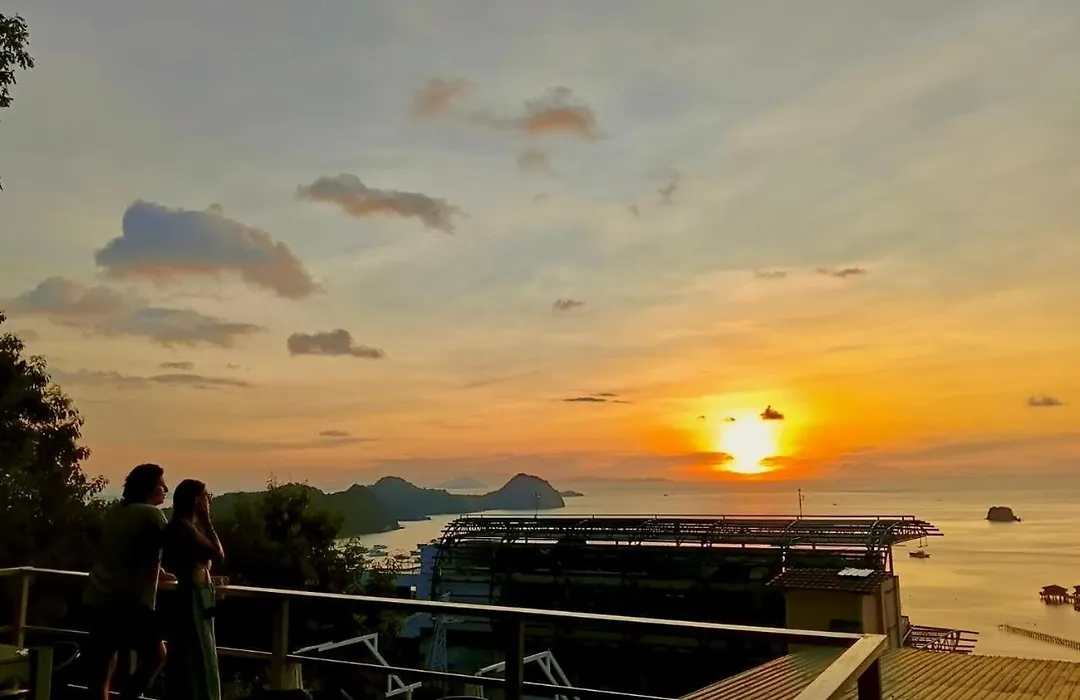 Sunset Hill Hotel-1