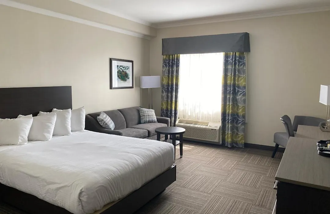 Crossroads Inn & Suites-1