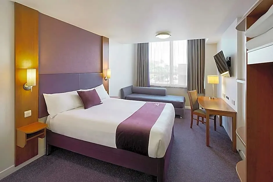 Premier Inn London Stansted Airport-1