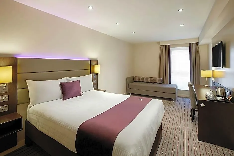 Premier Inn London City-1