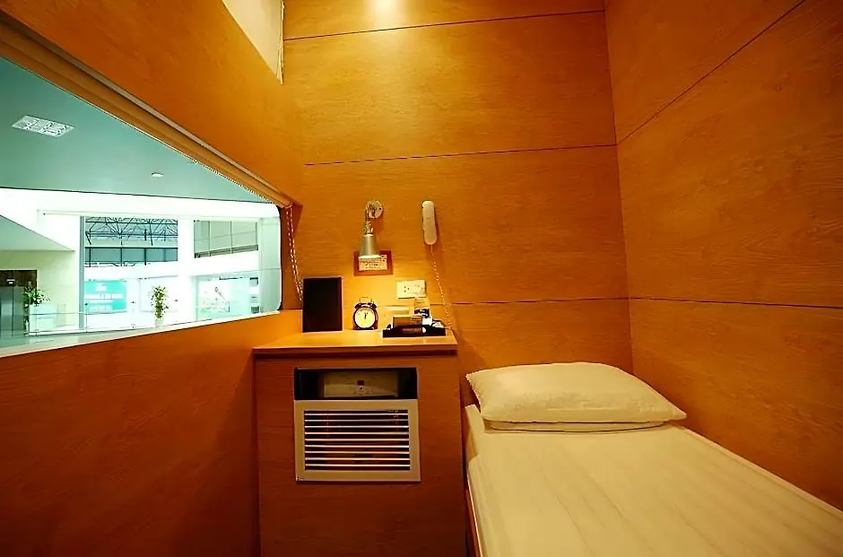 Vatc Sleep Pod - Terminal 2-1