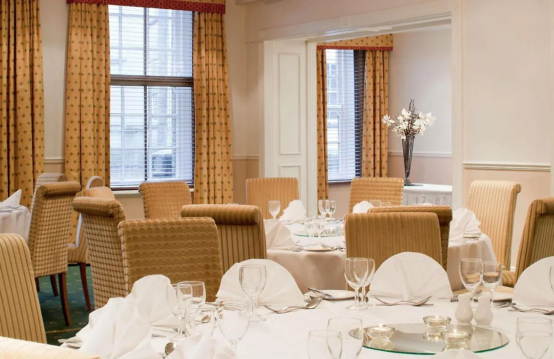 Mercure Salisbury White Hart Hotel & Apartments-1