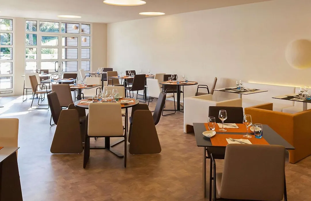 Novotel Setubal-1