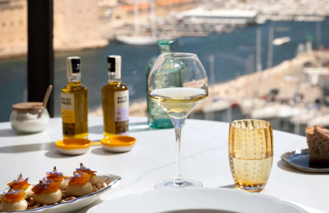Sofitel Marseille Vieux-Port-1